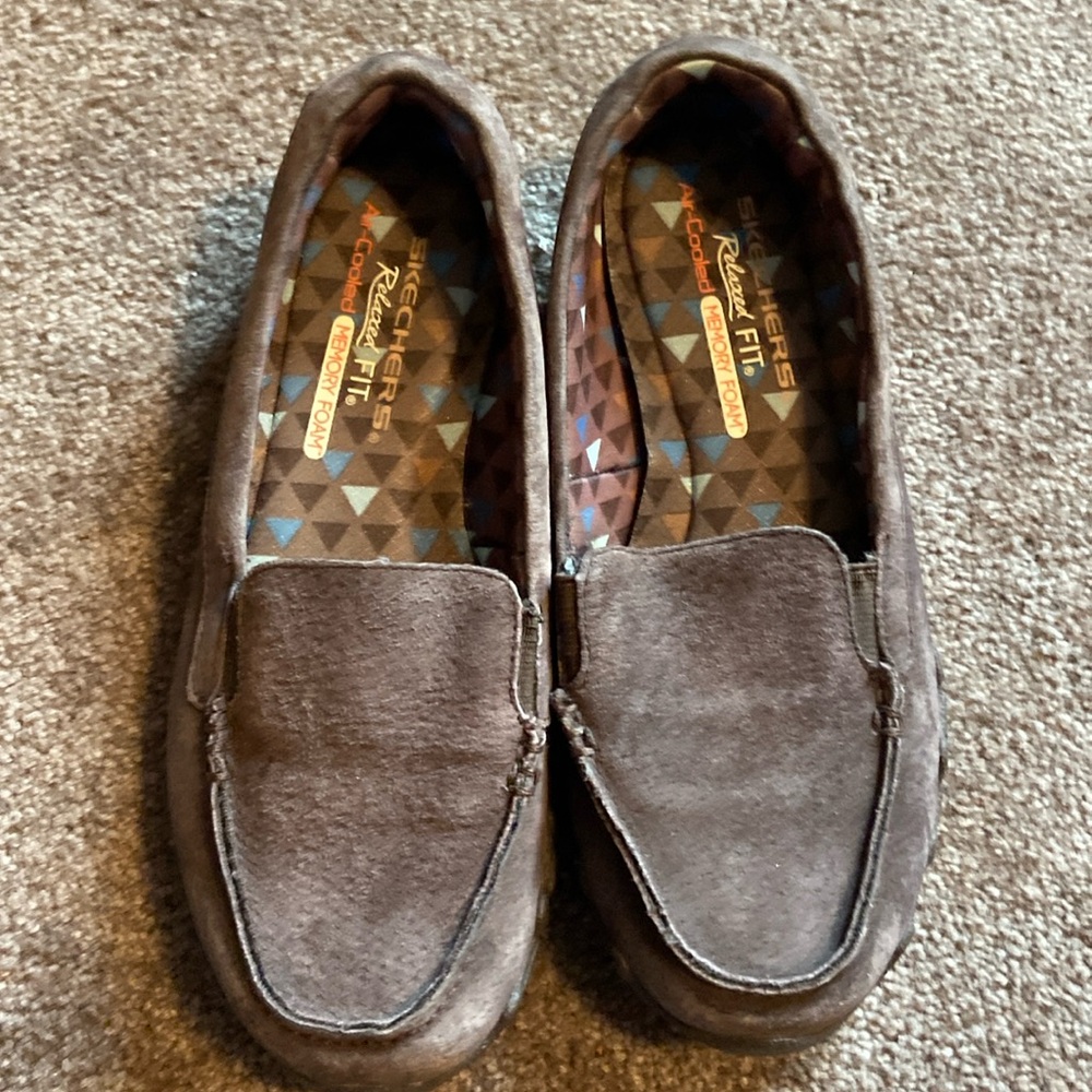 Skechers Relaxed Fit Memory Foam Loafer Brown Suede Shoes Women’s Size 6.5